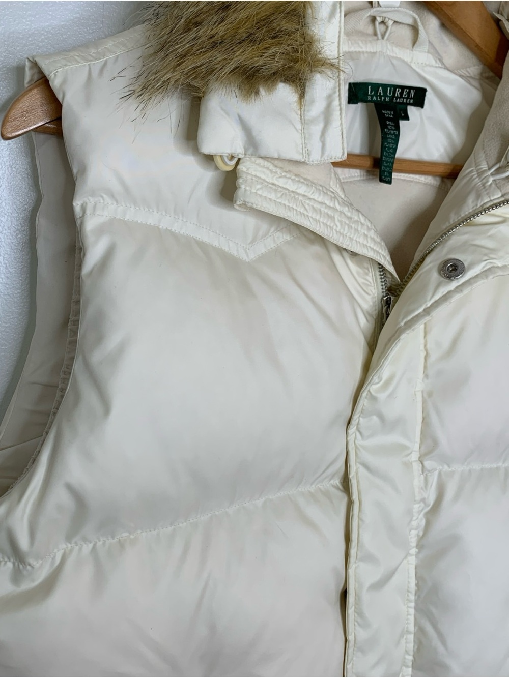 Lauren Ralph Lauren Down Puffer Vest Stand Faux Fur Collar Sz L  Cream/White - Picture 4 of 10